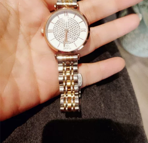 别人送的阿玛尼满天星手表，戴过一个夏天，一...