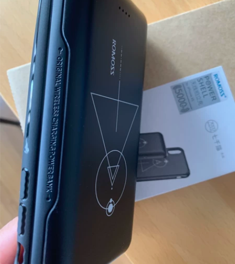 全新未拆罗马仕无线磁吸背夹充电宝iPhon...