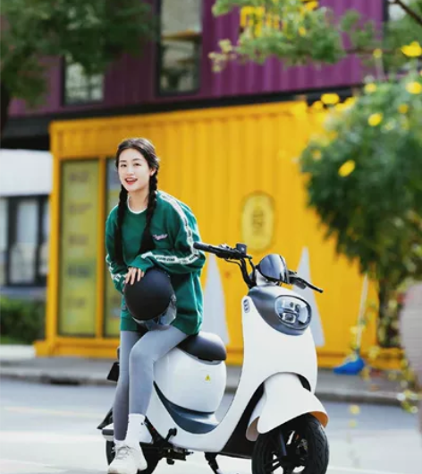 哈啰智能化电动车锂电池，智能化主打款续航远...