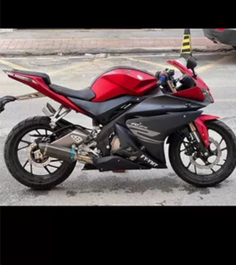 19年底飞鹰r25，4000公里准新车，轮...