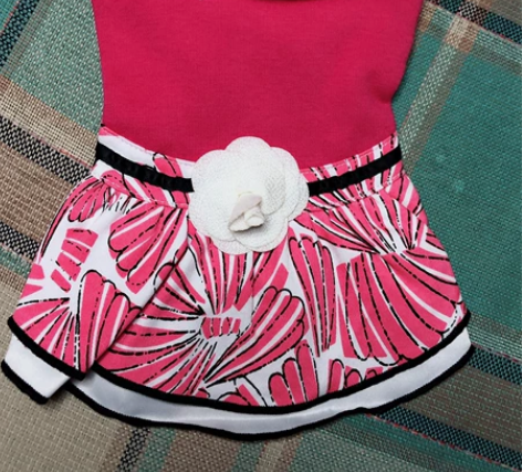 胸围29 Dogo秋冬季可爱风小花朵毛呢裙...