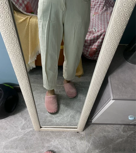 全新白色休闲裤，喜欢的快来私信我，非质量问...