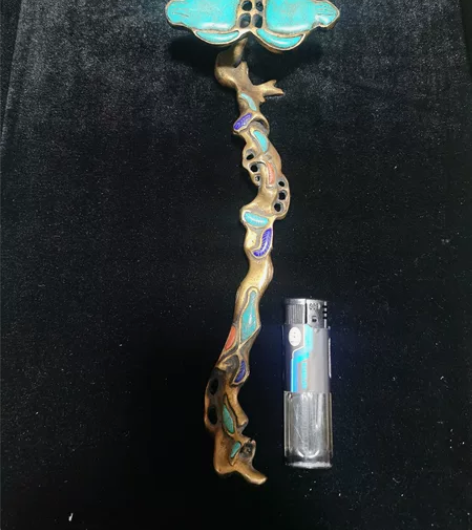 鎏金镶嵌如意，品相完整，喜欢私聊， 感兴趣...