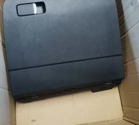 探岳原装杂物箱,新车原装升级顶配拆车无遐思...