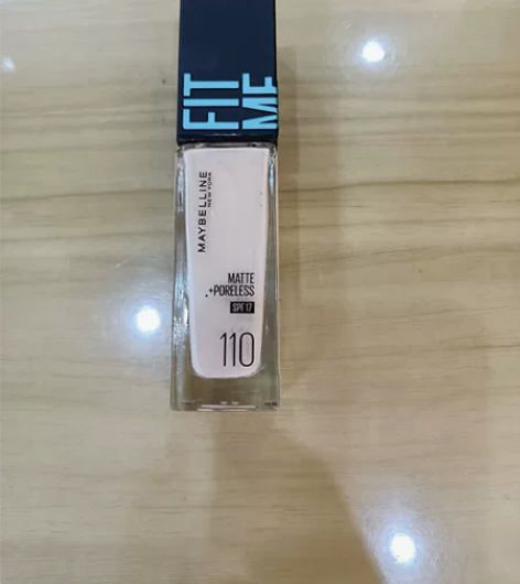 美宝莲纽约fitmepro粉底控油持久轻薄...