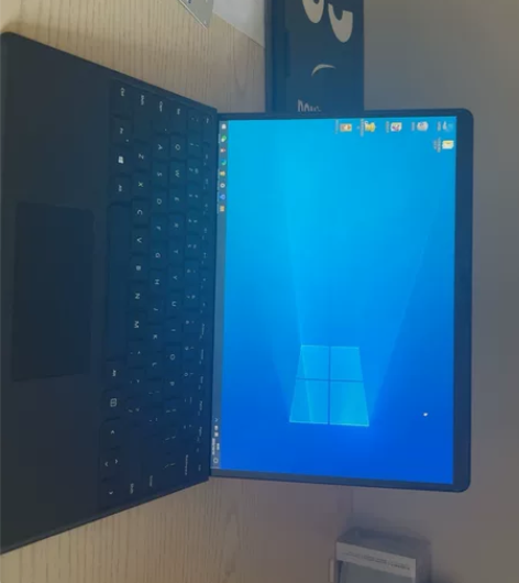 微软 Surface Pro X  SQ2...
