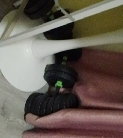 哑铃一对，闲置，50元自提出售 感兴趣的话...