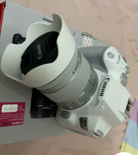 佳能200d二代 18-55镜头 套机 白...