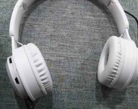 全新包邮大量头戴式耳机急需转出，之前69....