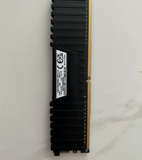 美商海盗船马甲条。DDR4.2666mhz...