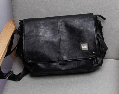 MK真皮单肩包男商务斜挎包休闲男士包包潮牌...