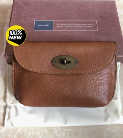 厂家撤柜，剩些库存，低价出，女士手包，棕色...