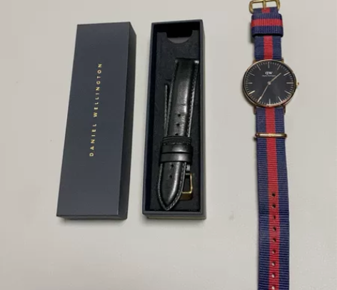 买表带送手表，一条真皮正品DW表带，一个编...