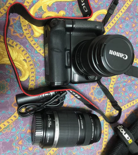 不单出，佳能450d单反，18-55和55...