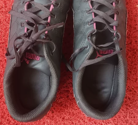 正品彪马运动鞋休闲鞋！36码，香港旅游的时...