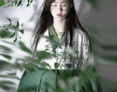 刚买 没穿过的 原包装！ 绿色直裾汉服女夏...