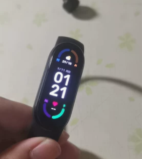 小米手环6nfc版本,买来基本没带过,99...