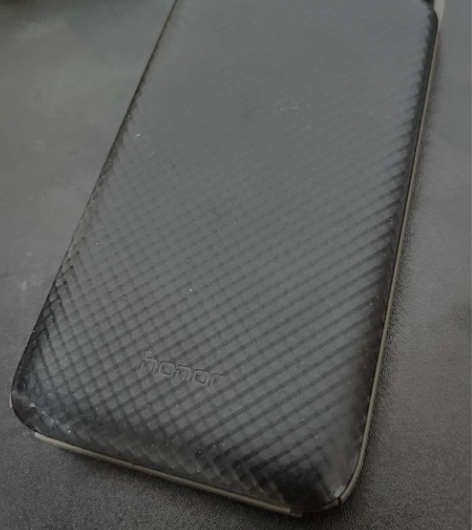 正品荣耀原装10000毫安充电宝，原价99...