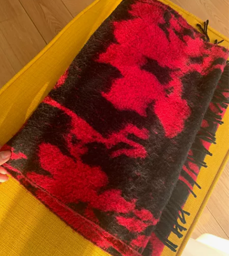 PIT羊毛围巾披肩 我一共有五条围巾要出 ...