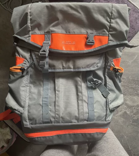 Nike 勒布朗 詹姆斯 LBJ 背包 双...