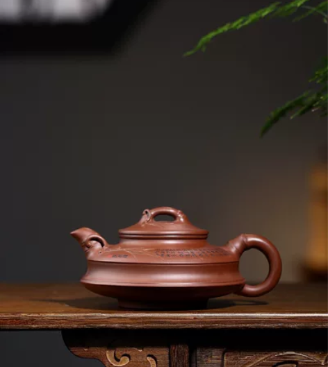 紫砂七老，王寅春嫡孙女，高级工艺美术师，王...