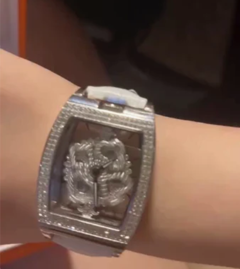 DAVENA蒂玮娜扑克女神时来运转手表女款...