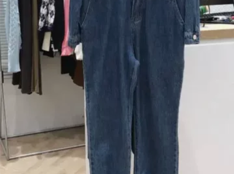 全新牛仔连体裤、全新、吊牌在、s码、很显高...