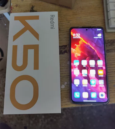 使用半个月，红米k50银迹 银色 12+2...