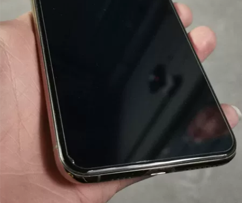 苹果11promax美版有锁，自用成色新，...