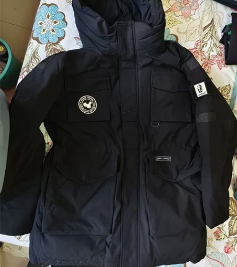 工装羽绒服 男 L码 90％含绒 151g...