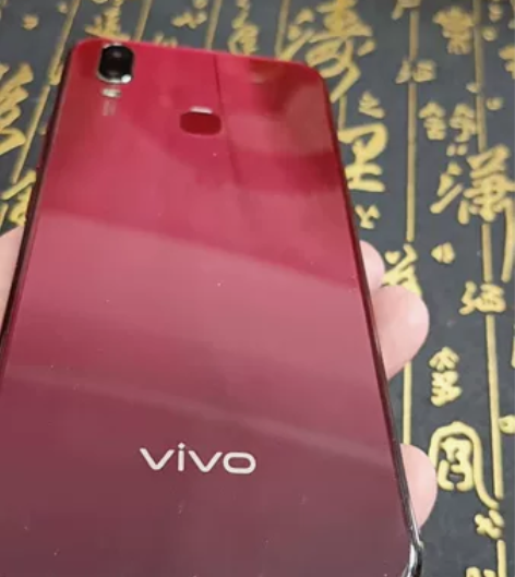 vivo手机，成色95新，深红色，全网通，...