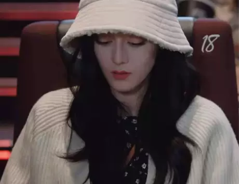 秋冬季渔夫帽羔羊毛边，生完孩子出院带了一次...