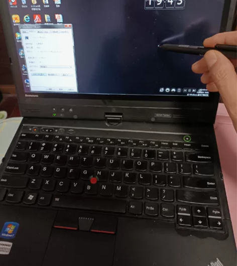 thinkpad 一代机皇 经典笔电 屏幕...