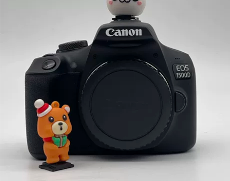 佳能 EOS 1500D 机身明显使用痕迹...