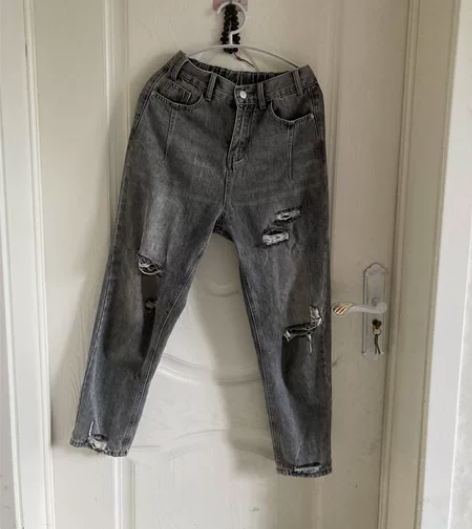 漏洞牛仔裤女，这个季节吃胖了穿不了了…… ...