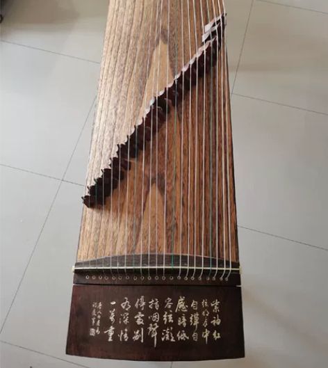 艺术生闲置敦煌考级古筝 感兴趣的话点“我想...