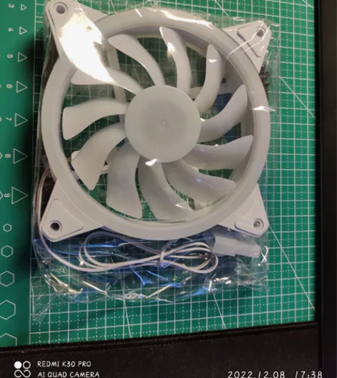全国包邮 全新纯白光机箱12CM风扇，工包...