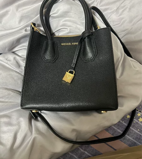 MK Mercer 黑色锁头包小号 品牌型...