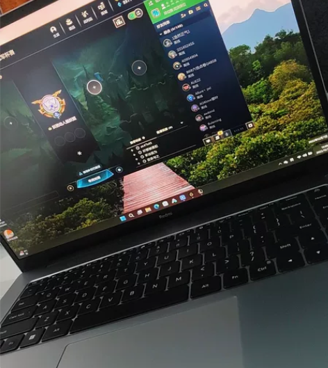 昨天冲动消费了一个小米笔记本 感兴趣的话点...