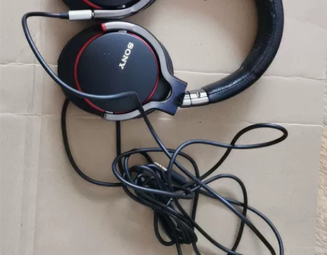 Sony/索尼 MDR-1R 180出不包...