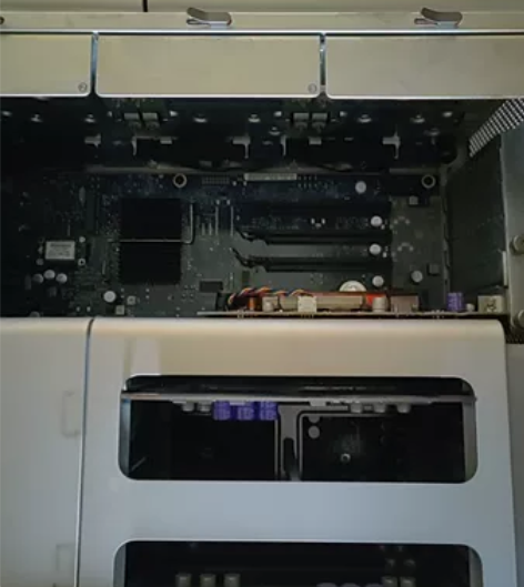 苹果台式机A1186一台，全铝机身做工精细...