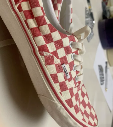 正品VANS 廊坊线下店买的 当时花了60...