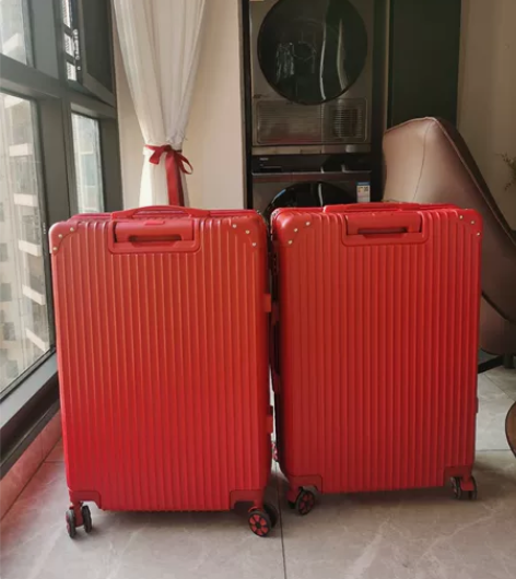 11月19日婚礼自用闲置出 结婚陪嫁箱2个...