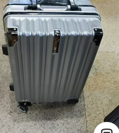 20寸pc料，铝合金框拉杆箱处理，全新，1...