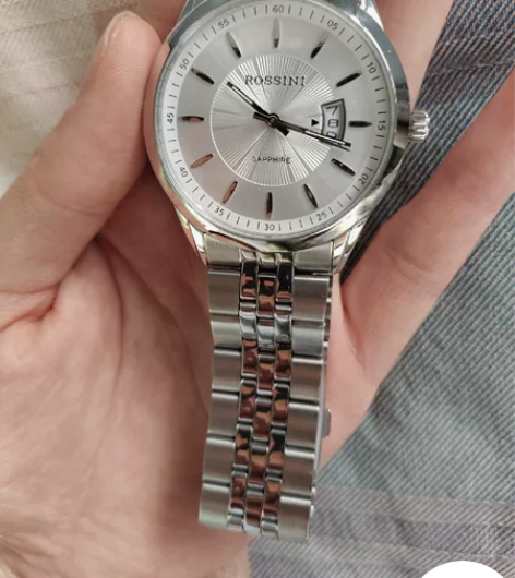 罗西尼手表 在唯品会上的，九月份买的，一次...