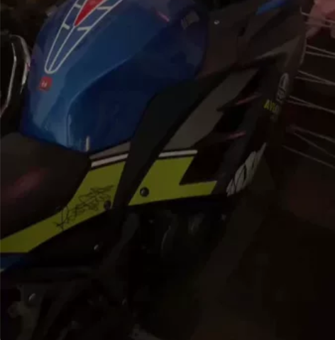 三辆摩托车全部出售，打包一起便宜，运费自理...