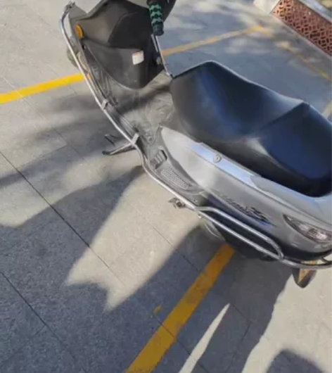 豪爵125摩托车，车况成色如图状况精神，主...