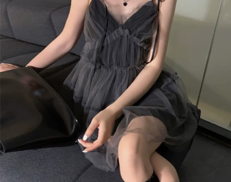 黑色性感吊带裙女夏季薄款仙气连衣裙法式纯欲...