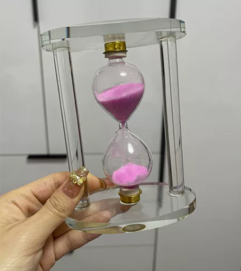 玻璃沙漏摆件 家居摆件 全新 小时候生日同...