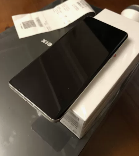 小米12s 8128 99新 白色 除了原...